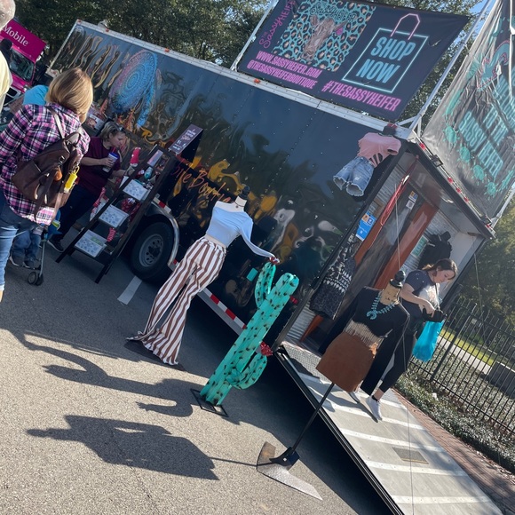 Hey babe, I’m Morgan the owner of The Sassy Heifer Boutique! - Picture 9 of 16